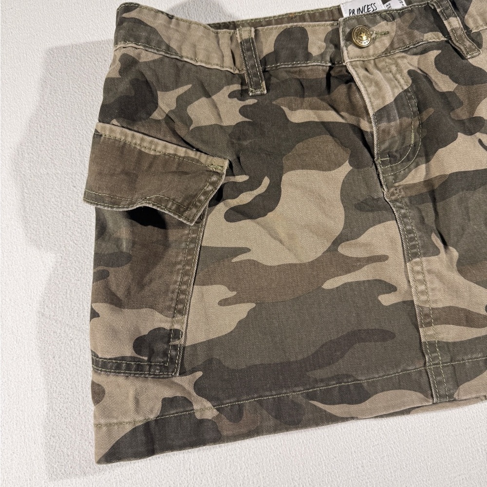 Princess Polly Camouflage Skirt Women’s Size 6 - Picture 4 of 8